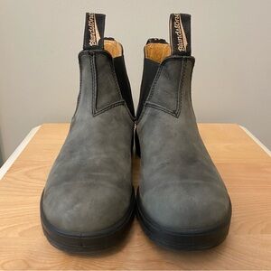 Blundstones size 4/7, Rustic Black, beautiful!
